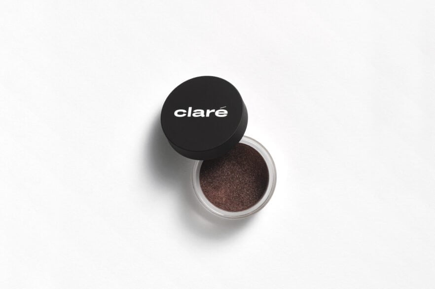 DARK CHOCOLATE 874 Poznaj kosmetyki Claré - skuteczną pielęgnację i nieskrępowany makijaż. 100% działania. Rezultaty potwierdzone badaniami. Trwałe kolory. Idealne glow. Sprawdź.